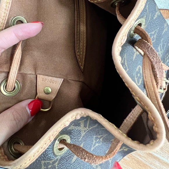 Louis Vuitton Montsouris PM Backpack - Picture 5 of 9